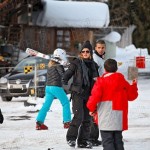 Мадонна с семьей на отдыхе в Швейцарии (28 декабря 2011)