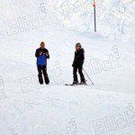 Мадонна с семьей на отдыхе в Швейцарии (28 декабря 2011)